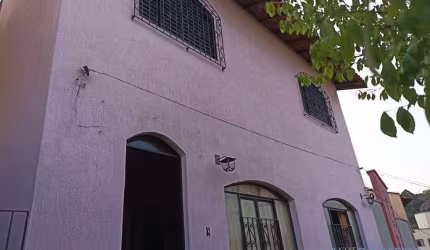 CASA ASSOBRADADA - SANTA ÂNGELA - MG