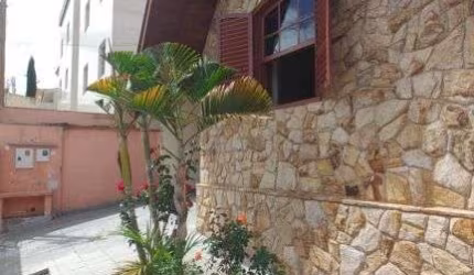 CASA TÉRREA - JARDIM CENTENÁRIO - MG