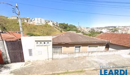 CASA TÉRREA - JARDIM SANTA RITA - MG