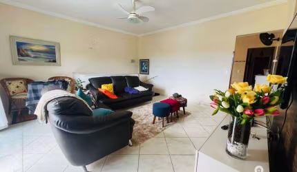 Casa com 3 dormitórios à venda, 103 m² por R$ 420.000,00 - Jardim Guassu - São Vicente/SP