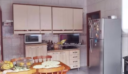 Casa com 3 dormitórios à venda, 196 m² por R$ 670.000,00 - Vila Rio Branco - Jundiaí/SP