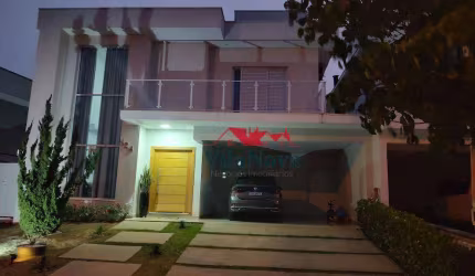 Linda e novíssima casa em condomínio com piscina e com 3 dormitórios, sendo os 3  com suíte, no Central Parque em Salto/SP