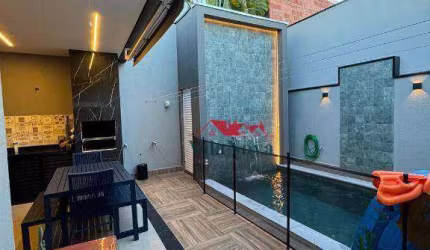 VENDE-SE BELA CASA COM 3 QUARTOS, SENDO 1 SUÍTE, ÁREA GOURMET, PLANEJADOS EM TODOS OS CÔMODOS, PISCINA E 3 VAGAS - COND. MANTOVA EM INDAIATUBA - SP!