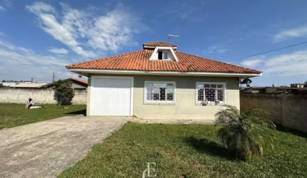 Casa a venda em Piraquara-PR