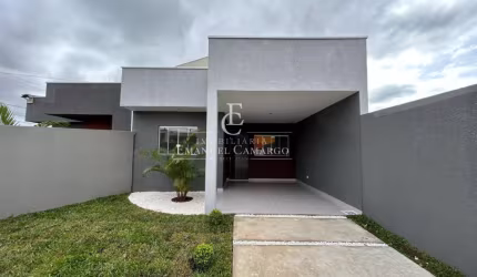 CASA A VENDA EM PINHAIS-PR