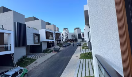 Casa de condomínio a venda em Curitiba-PR