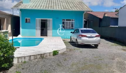 Casa à venda em Guaratuba-PR