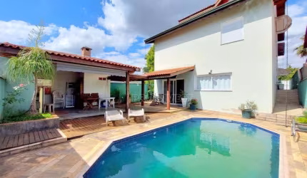 Casa com 3 dormitórios à venda, 370 m² por R$ 1.600.000,00 - Granja Viana - Cotia/SP