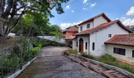 Casa com 4 dormitórios à venda, 443 m² por R$ 1.800.000,00 - Forest Hills - Jandira/SP