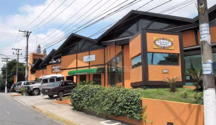 Mini Shopping na granja Viana à venda  por R$ 13.000.000  com renda de R$74,600 mensais.