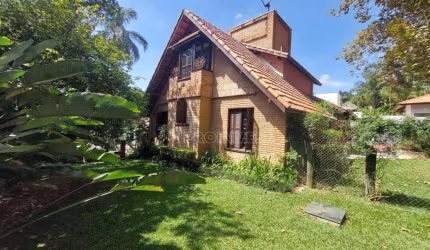 Casa com 3 dormitórios para alugar, 320 m² por R$ 10.800,00/mês - Granja Viana - Cotia/SP