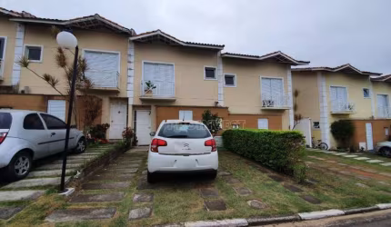 Casa com 3 dormitórios à venda, 97 m² por R$ 690.000,00 - Granja Viana - Cotia/SP