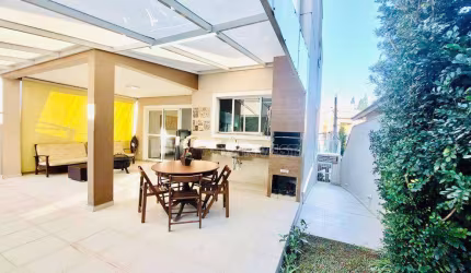 Casa com 4 dormitórios à venda, 275 m² por R$ 1.650.000,00 - Granja Viana – Km 26 - Cotia/SP
