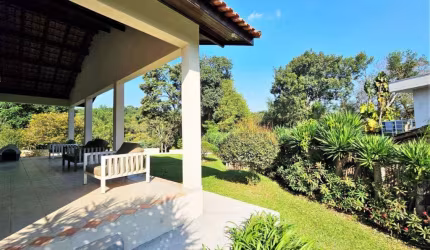 Casa na Granja Viana!!!