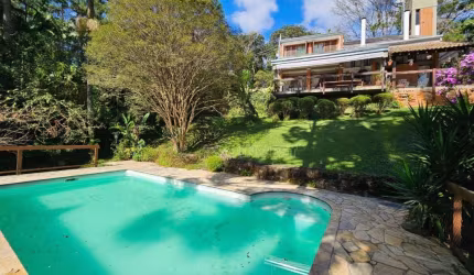 Casa na Granja Viana!!!!