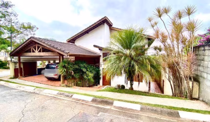 Casa com 3 dormitórios à venda, 325 m² por R$ 1.110.000,00 - Granja Viana – Km 26 - Cotia/SP