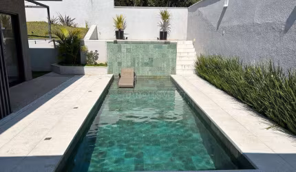 Casa com 3 dormitórios à venda, 270 m² por R$ 1.990.000,00 - Granja Viana - Jandira/SP