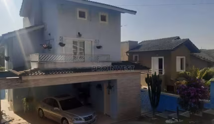 Casa com 3 dormitórios à venda, 180 m² por R$ 860.000,00 - Granja Viana - Carapicuíba/SP