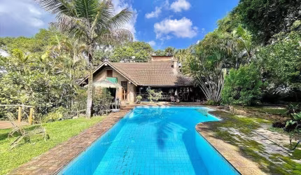 Casa com 3 dormitórios à venda, 363 m² por R$ 1.998.000,00 - Granja Viana - Fazendinha - Km 23 - Carapicuíba/SP