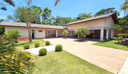 Casa à venda no Vila de São Fernando - Granja Viana
