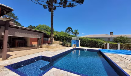 Casa com 3 dormitórios à venda, 350 m² por R$ 1.990.000,00 - Patrimônio do Carmo - São Roque/SP