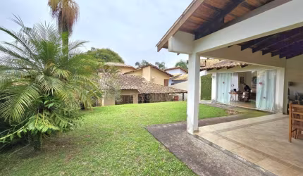 Casa com 3 dormitórios à venda, 350 m² por R$ 1.590.000,00 - Granja Viana - Cotia/SP