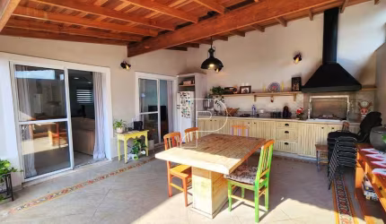 Casa com 3 dormitórios à venda, 88 m² por R$ 780.000,00 - Granja Viana - Carapicuíba/SP