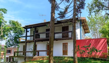 Casa com 3 dormitórios à venda, 350 m² por R$ 970.000,00 - Granja Viana - Cotia/SP