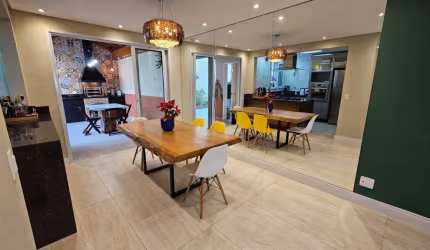 Casa com 3 dormitórios à venda, 116 m² por R$ 890.000,00 - Granja Viana - Cotia/SP