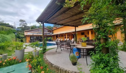 Casa com 4 dormitórios à venda, 303 m² por R$ 2.700.000,00 - Patrimônio do Carmo - São Roque/SP