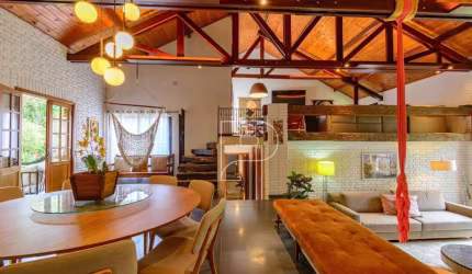 Casa com 4 dormitórios à venda, 390 m² por R$ 1.780.000,00 - Granja Viana - Carapicuíba/SP