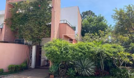 Casa com 3 dormitórios à venda, 116 m² por R$ 840.000,00 - Granja Viana - Cotia/SP