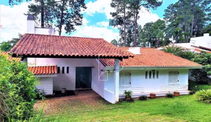 Casa com 3 dormitórios à venda, 237 m² por R$ 1.300.000,00 - Granja Viana - Fazendinha - Km 23 - Carapicuíba/SP