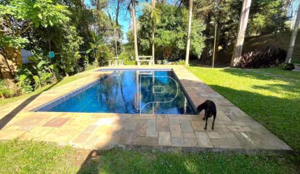Casa na Granja Viana!!!