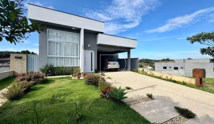 Casa com 2 dormitórios à venda, 193 m² por R$ 770.000,00 - Villa Rica - Vargem Grande Paulista/SP