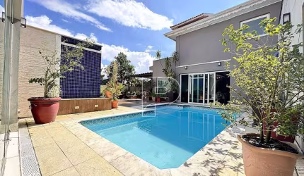 Casa com 5 dormitórios à venda, 700 m² por R$ 2.300.000,00 - Granja Viana - Carapicuíba/SP