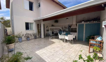 Casa com 3 dormitórios à venda, 87 m² por R$ 620.000,00 - Granja Viana - Cotia/SP