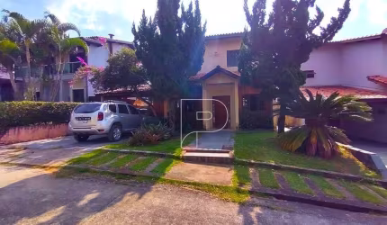 Casa com 3 dormitórios à venda, 250 m² por R$ 1.440.000,00 - Granja Viana - Carapicuíba/SP