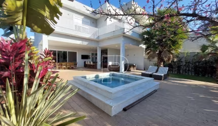 Casa com 4 dormitórios à venda, 410 m² por R$ 2.950.000,00 - Reserva Santa Maria - Jandira/SP