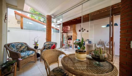 Casa com 4 dormitórios à venda, 154 m² por R$ 1.170.000,00 - Granja Viana - Cotia/SP