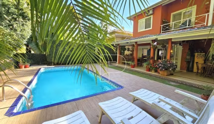 Casa com 4 dormitórios à venda, 288 m² por R$ 1.590.000,00 - Granja Viana - Fazendinha - Km 23 - Carapicuíba/SP