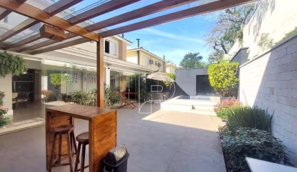 Casa com 4 dormitórios à venda, 245 m² por R$ 1.890.000,00 - Granja Viana - Cotia/SP