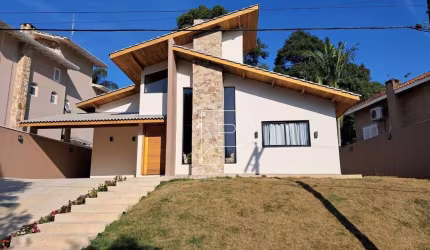 Casa com 3 dormitórios à venda, 200 m² por R$ 1.350.000,00 - Vila Verde - Itapevi/SP