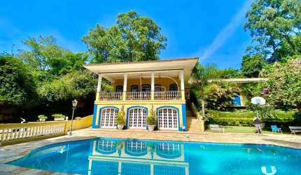CASA COM OU RESID COM PERMUTA - GRANJA VIANA KM 22