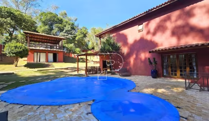 Casa em condomínio na Granja Viana!!!