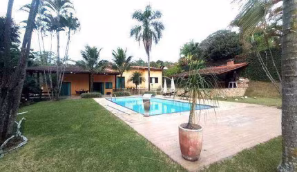 Casa com 3 dormitórios à venda, 439 m² por R$ 2.480.000,00 - Granja Viana - Carapicuíba/SP