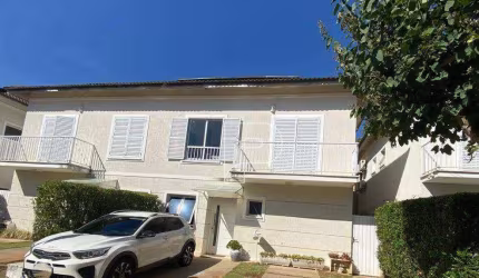 Casa com 4 dormitórios à venda, 230 m² por R$ 950.000,00 - Granja Viana - Cotia/SP
