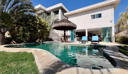 Casa com 3 dormitórios à venda, 380 m² por R$ 2.999.000,00 - Reserva Santa Maria - Jandira/SP