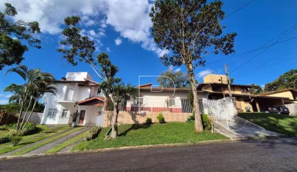 Casa Terrea em lote 100% desmatado