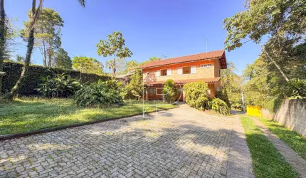 Casa com 4 dormitórios, 369 m² - venda por R$ 1.790.000,00 ou aluguel por R$ 5.992,00/mês - Chácaras Bartira - Embu das Artes/SP